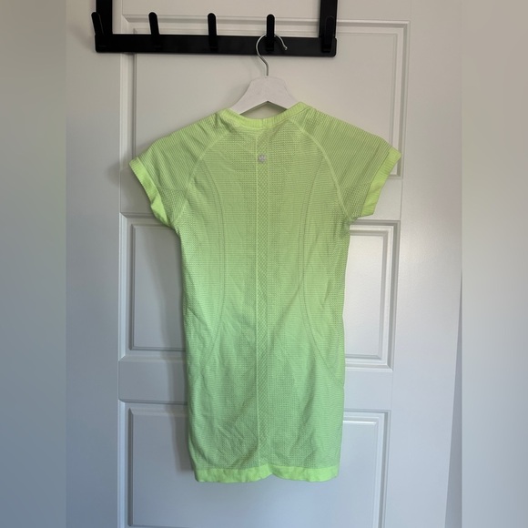 lululemon athletica Lime Green Short Sleeve Swiftly Tee - Picture 2 of 4